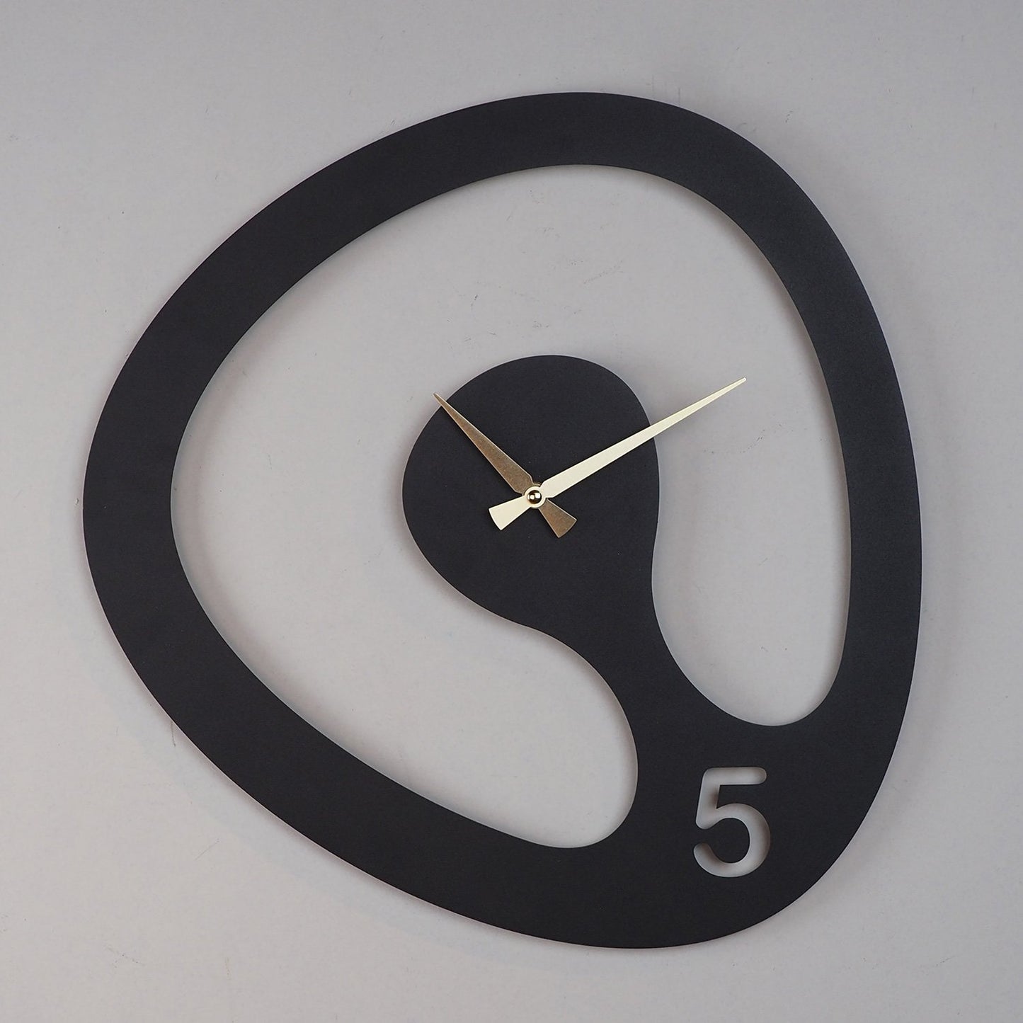 Amorph Metal Wall Clock - APS104 - Artepera