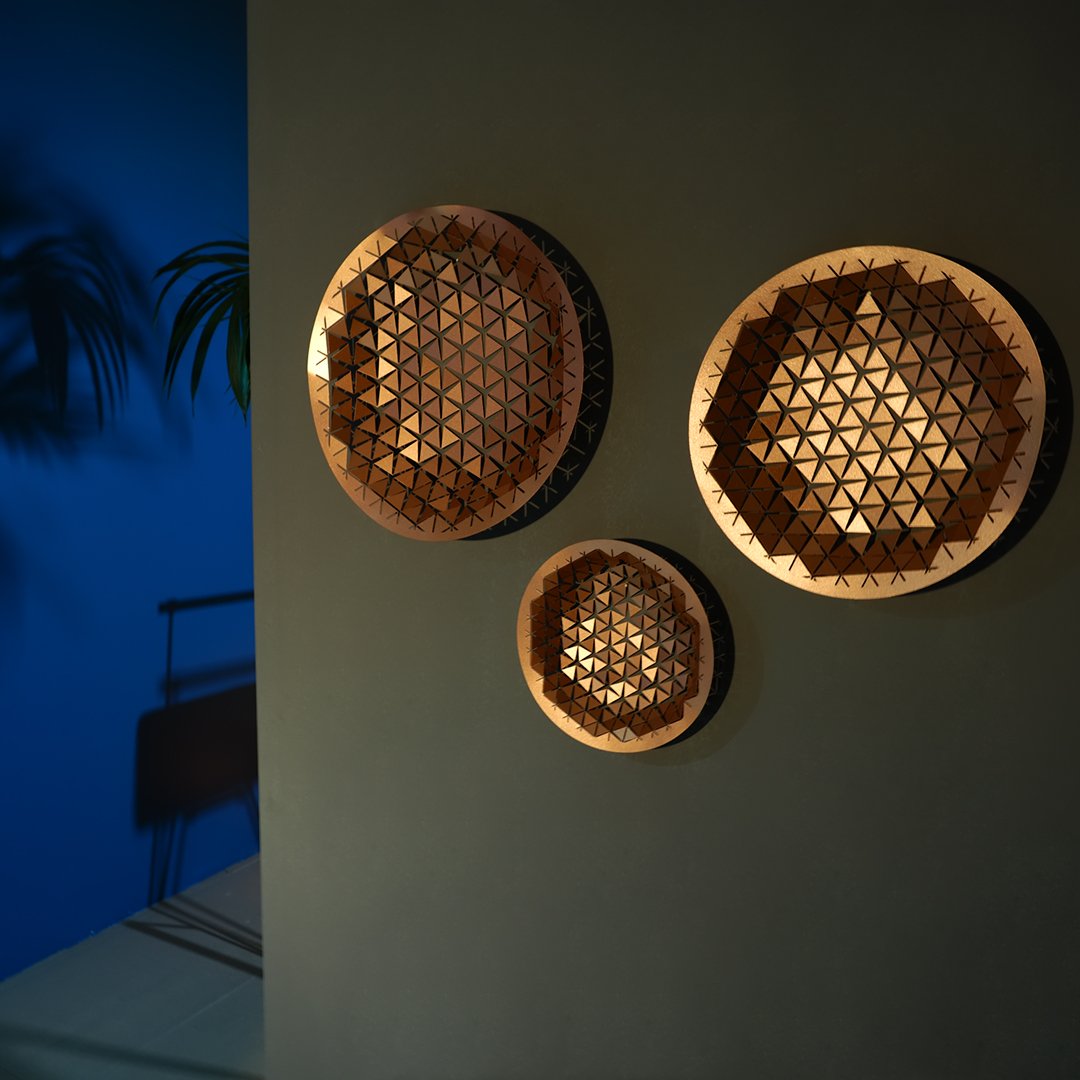 Luminous Circle Metal Table and Wall Decoration - APH140 - [section-header__title]