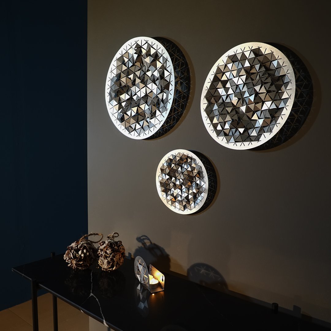 Luminous Circle Metal Table and Wall Decoration - APH140 - [section-header__title]